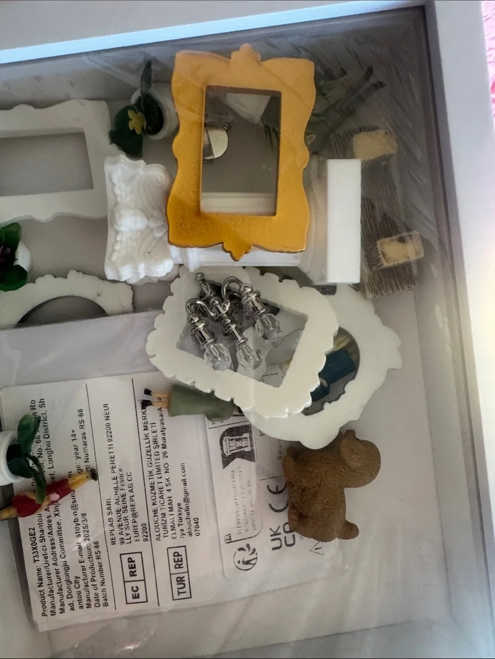 3d mini museum art photo frame kit White and Gold Decorative Shadow Box Home